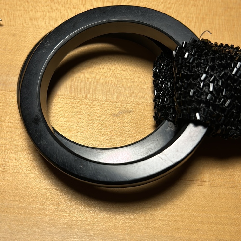 Black sequin evening bag with acrylic round handles very casual. - Picture 5 of 9